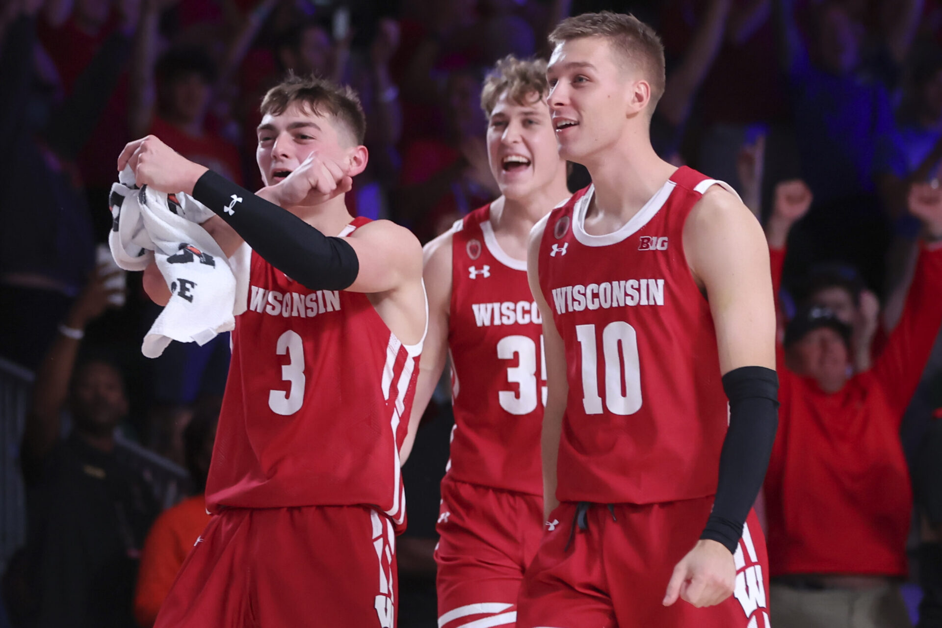 Wisconsin Basketball; Badgers shooting guard Connor Essegian