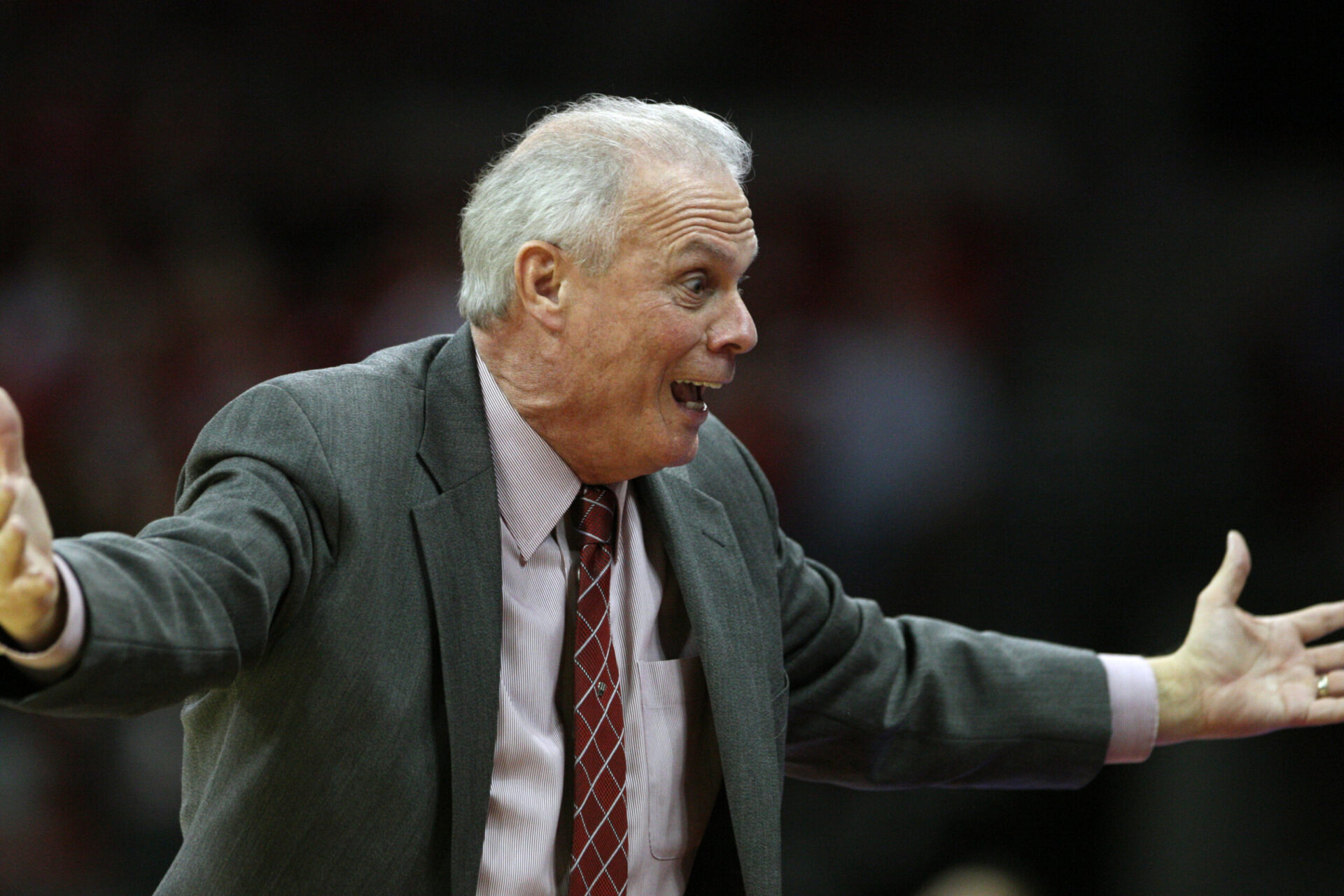 Wisconsin Badgers head basketball coach Bo Ryan named a finalist for the Naismith Basketball Hall of Fame