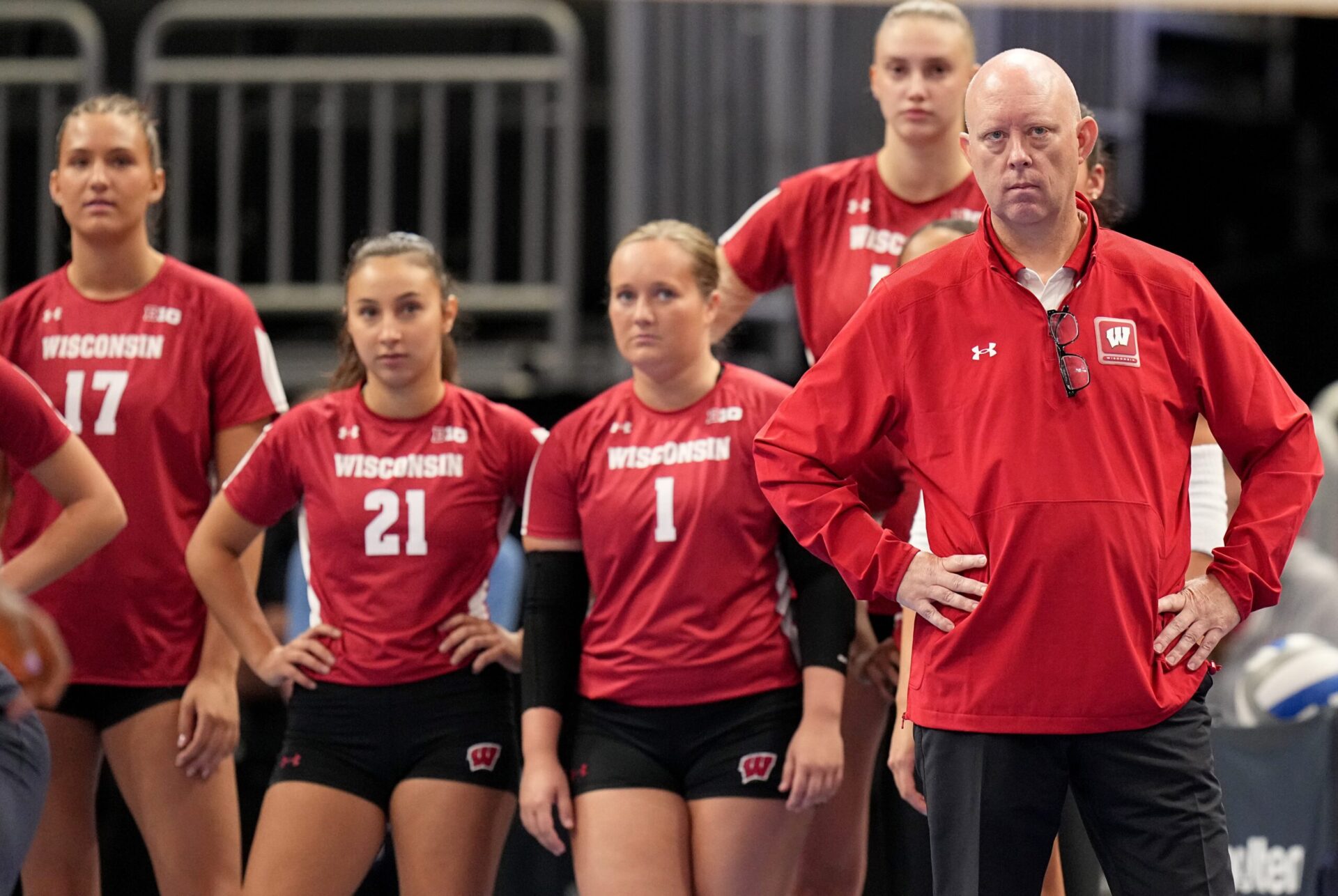 Wisconsin Volleyball Sweeps OSU, Michigan; Remains Undefeated