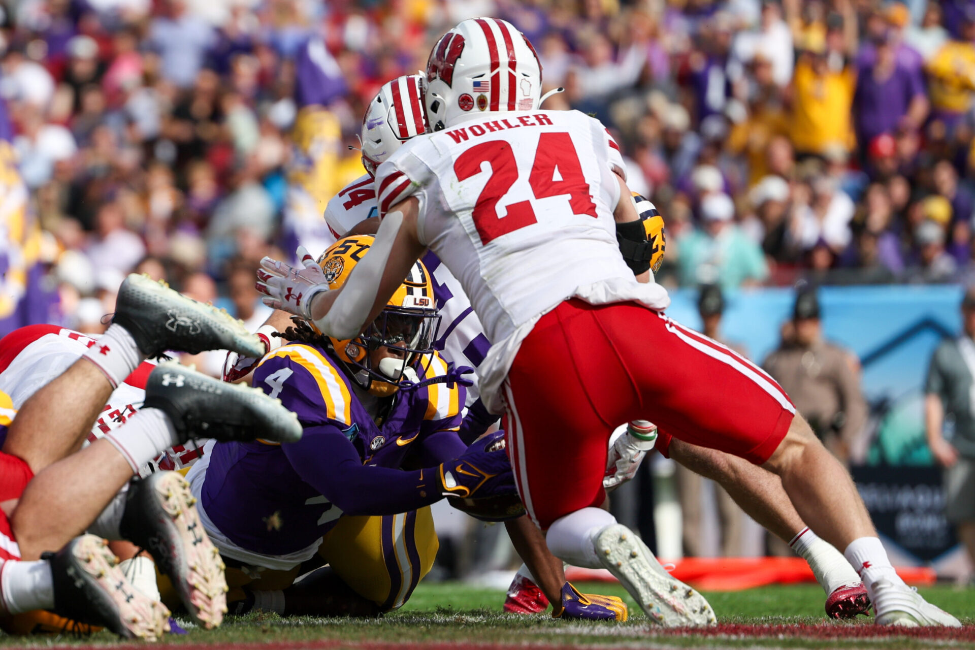 Wisconsin Badgers football safety Hunter Wohler against LSU